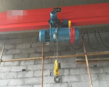 懸掛式電動葫蘆的減速器軸承發熱該怎么辦